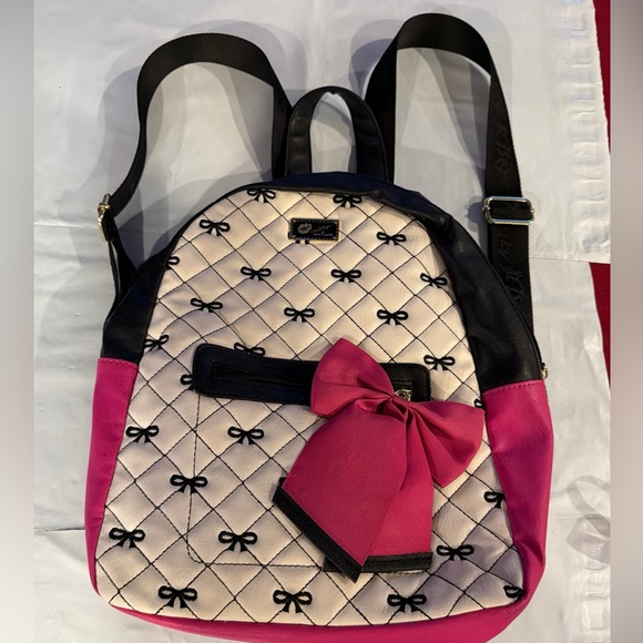 Betsy Johnson Black Pink Quilted Backpack 12”x14” Pink Bow Gold Buckle Strap BAG main image 9